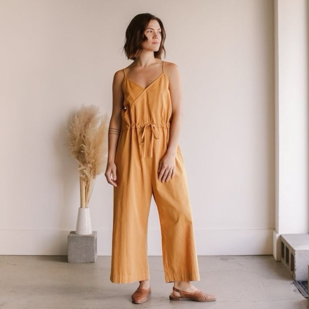 ESBY Apparel Womens Angie Jumper Size Medium Jumpsuit‎ Reversible Wide Leg